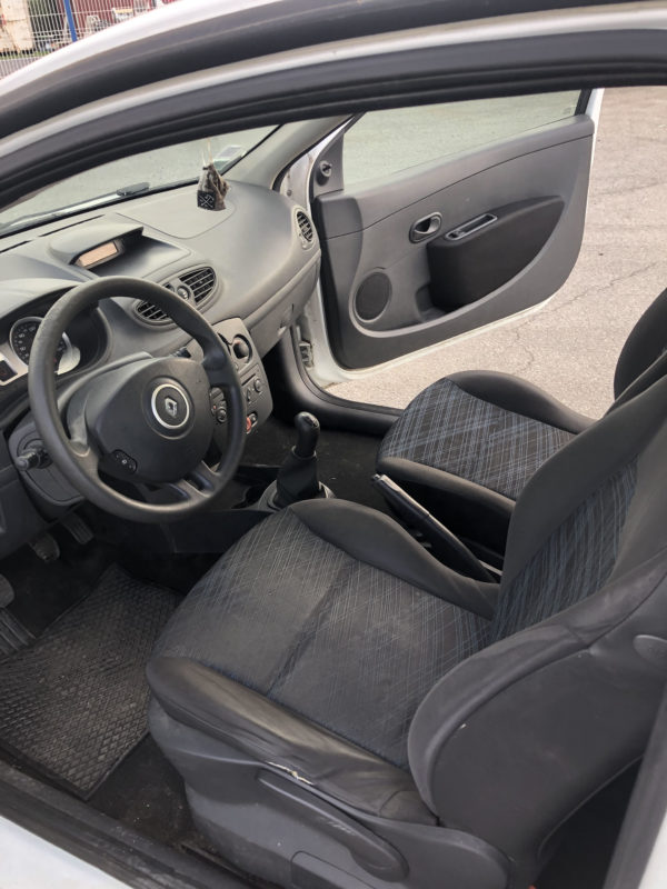Renault Clio III 1.5dci deriv vp – Image 10
