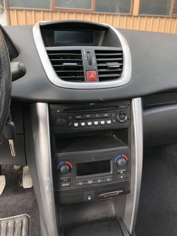 Peugeot 207 1.6 Active – Image 5