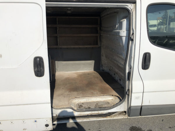 Renault Trafic L1H1 dci 100 pack clim – Image 8