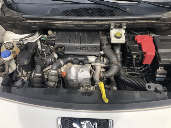 Peugeot Partner 1.6 hdi 90cv – Image 10