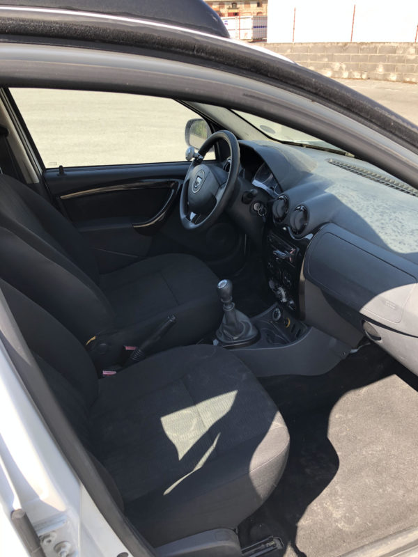 Dacia Duster 1.5 dci 110cv 4wd – Image 9