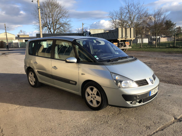 Renault Espace IV 2.2 dci – Image 3