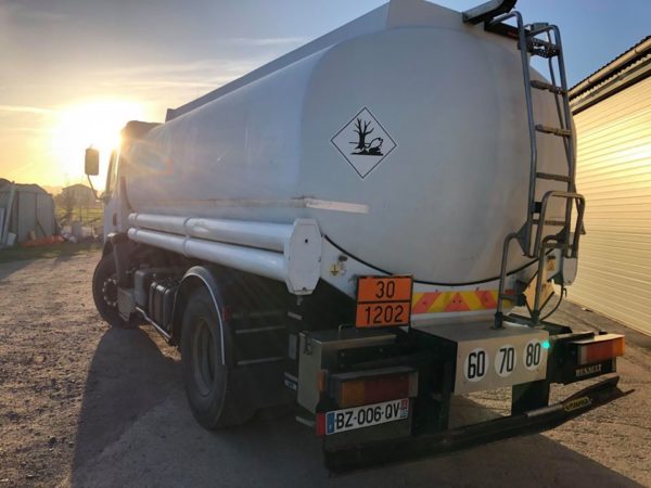 Renault 250 Premium citerne – Image 3