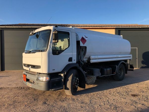 Renault 250 Premium citerne – Image 11