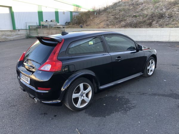Volvo C30 D3 R-DESIGN 150CV – Image 4