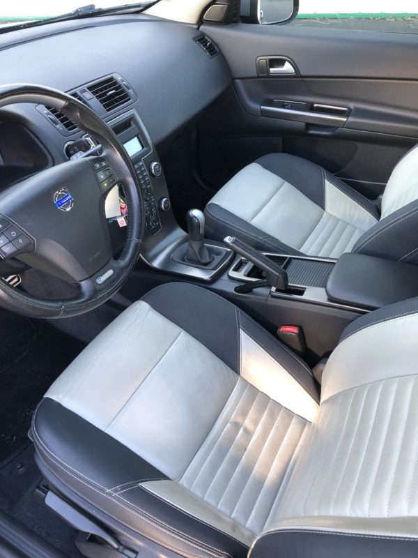 Volvo C30 D3 R-DESIGN 150CV – Image 7