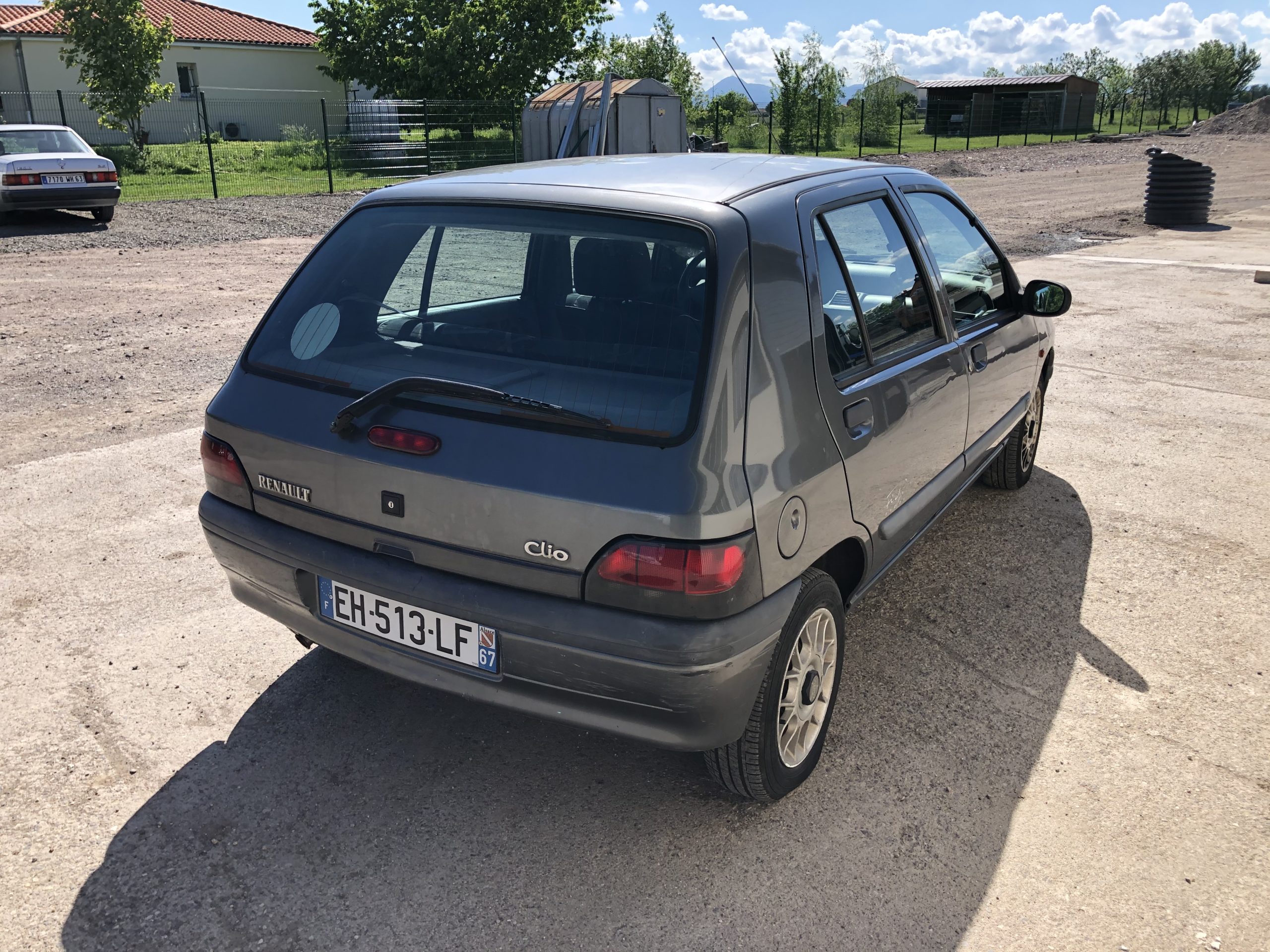 Renault Clio 1.4 i boite automatique - MP Négoce