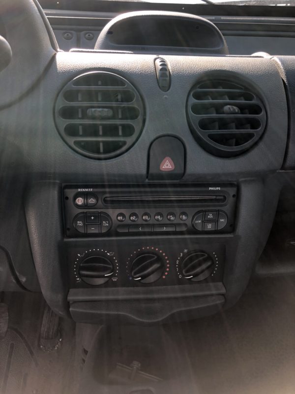 Renault Kangoo 1.4i Doors – Image 12