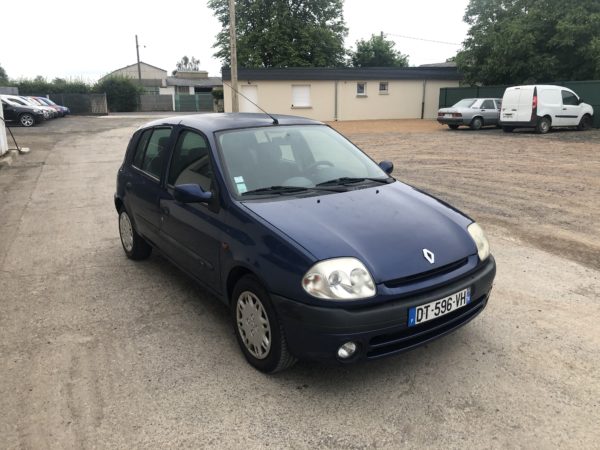 Renault Clio II 1.4i Travel – Image 4