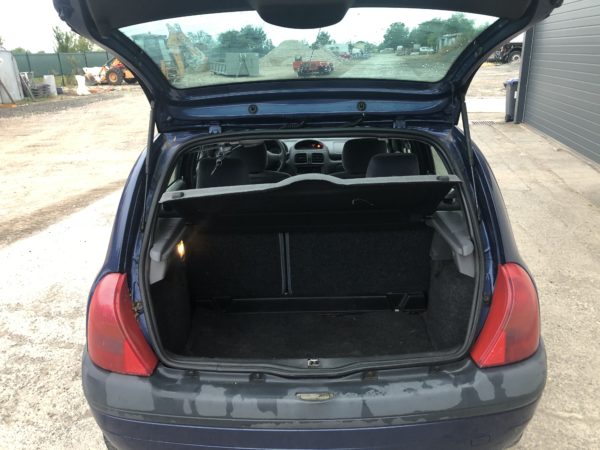 Renault Clio II 1.4i Travel – Image 11