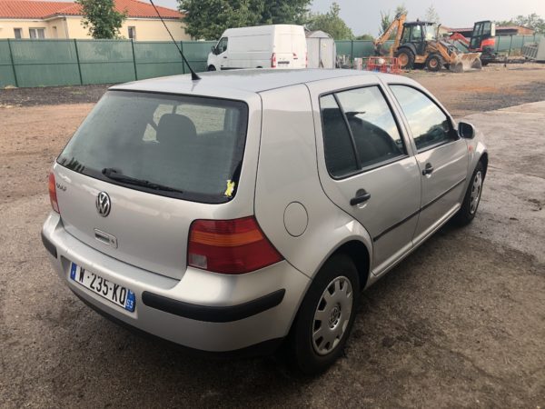Volkswagen Golf IV 1.4i – Image 4