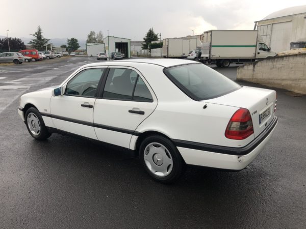 Mercedes C-Klasse 180 Classic – Image 5