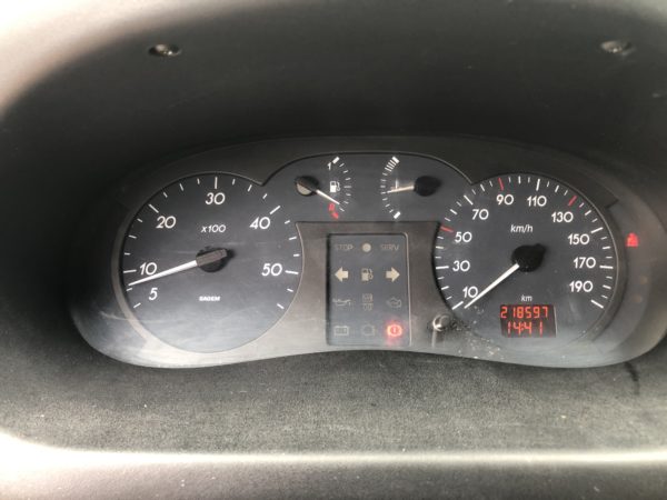Renault Master II L2H2 2.5 Dci 120cv – Image 10