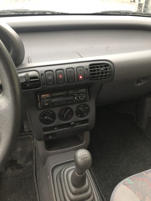 Nissan Micra 1.3 Holiday – Image 12