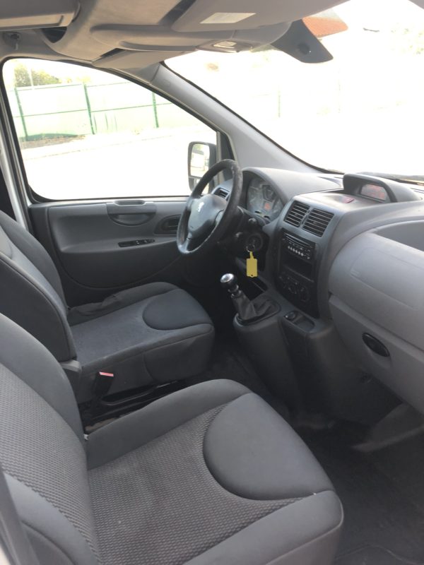 Peugeot Expert L1H1 2.0HDI 136cv – Image 9