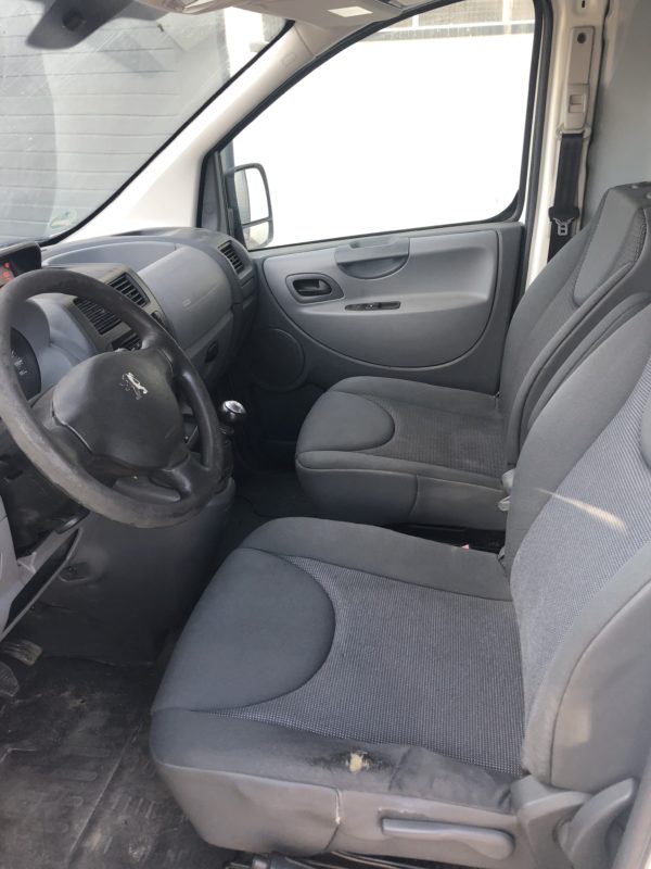Peugeot Expert L1H1 2.0HDI 136cv – Image 10