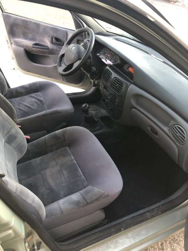 Renault Megane 1.9D RXE – Image 9
