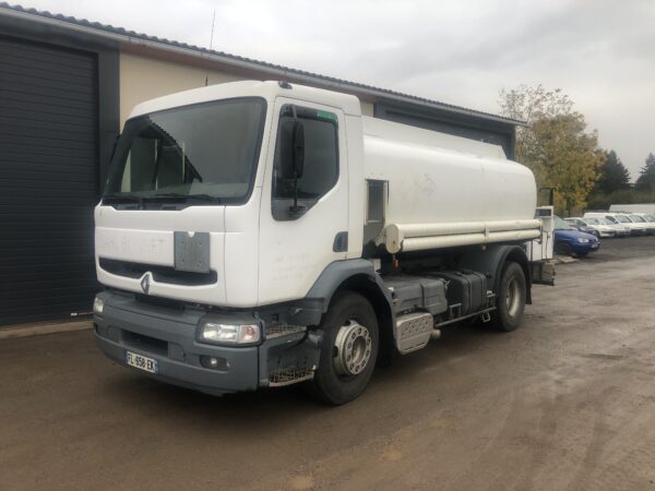 Renault Premium 250 4x2 citerne – Image 2