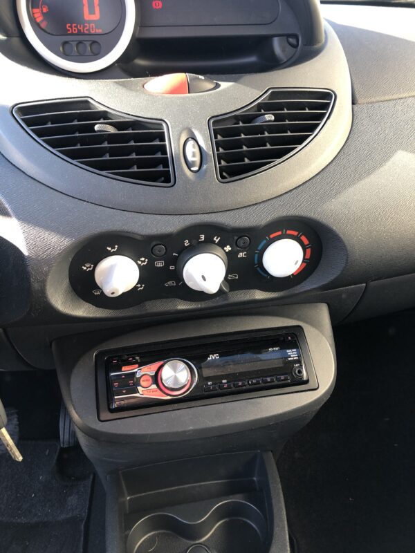 Renault Twingo 1.2l 75cv – Image 10