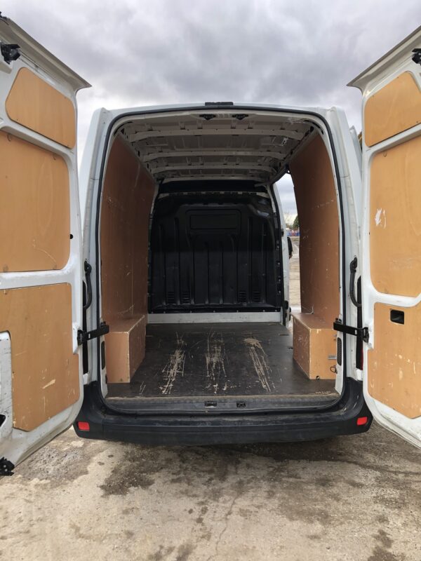 RENAULT MASTER Dci 135cv L2H2 – Image 7