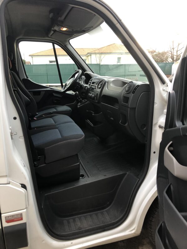 RENAULT MASTER Dci 135cv L2H2 – Image 8