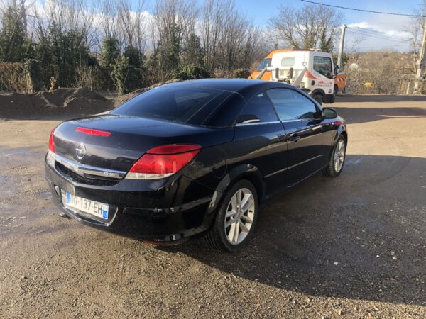 Opel Astra Twintop 1.9 CDTI 150 – Image 4