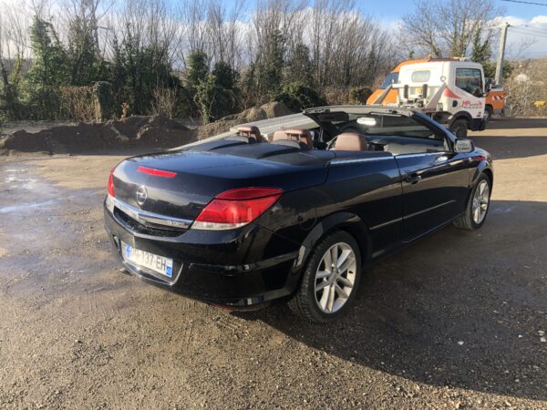 Opel Astra Twintop 1.9 CDTI 150 – Image 8