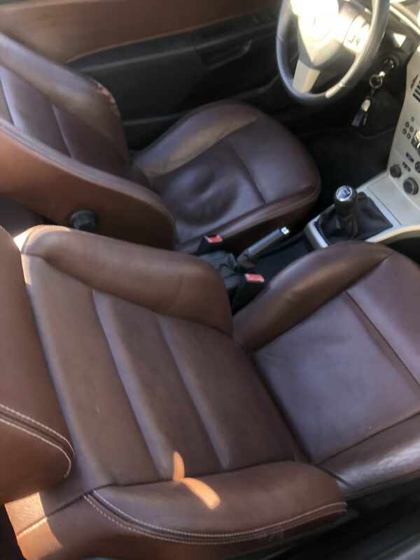 Opel Astra Twintop 1.9 CDTI 150 – Image 18