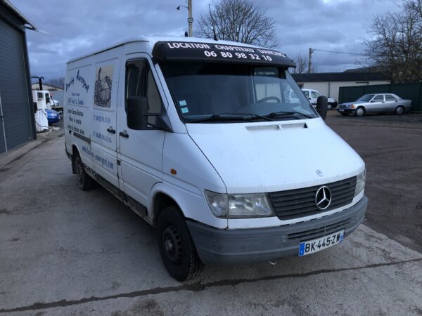 Mercedes Sprinter 212 – Image 4