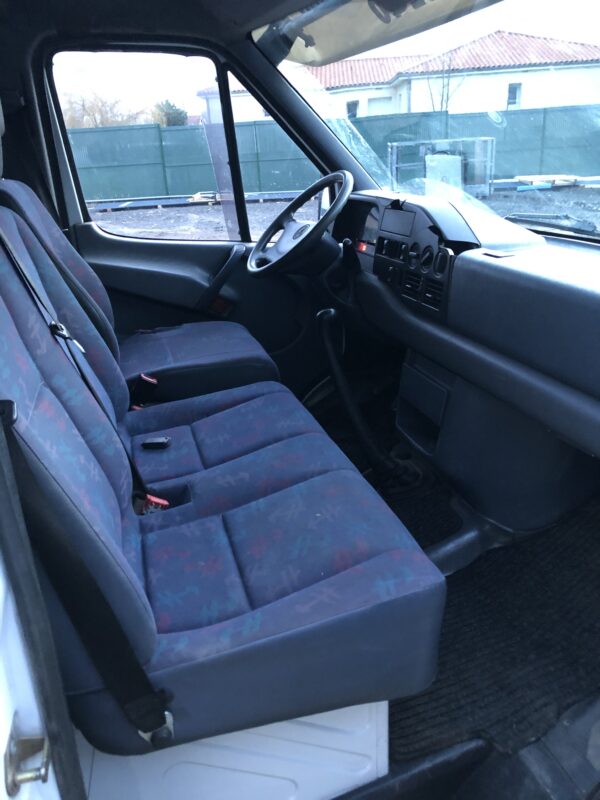 Mercedes Sprinter 212 – Image 9
