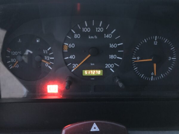 Mercedes Sprinter 212 – Image 11