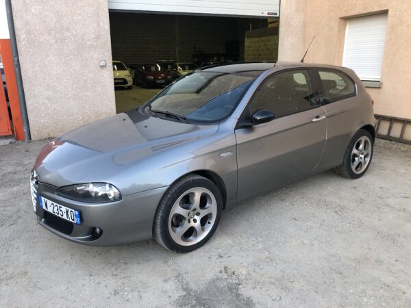 ALFA ROMEO 147 1.6 TS ECO BLACK LINE – Image 17