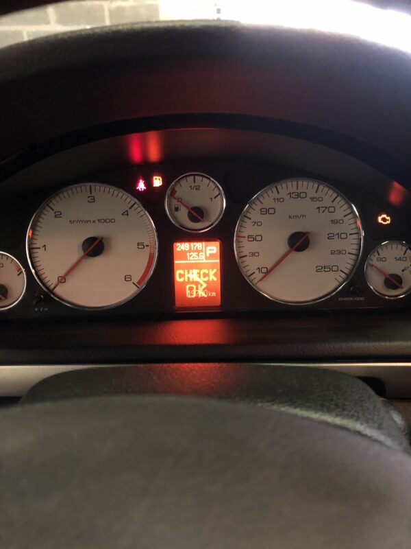 Peugeot 407 SW 2.0 HDI 136 – Image 10