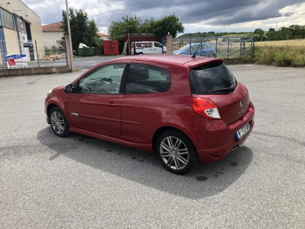Renault Clio III 2.0 16v GT – Image 7