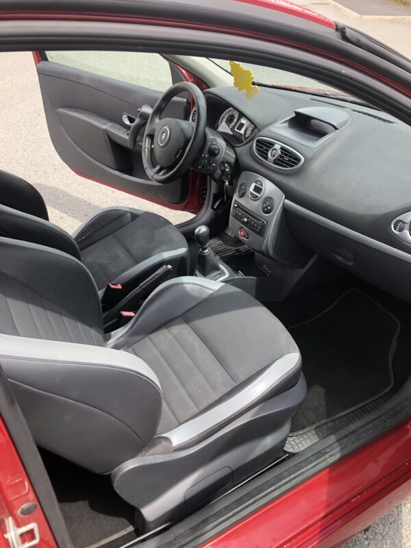 Renault Clio III 2.0 16v GT – Image 13