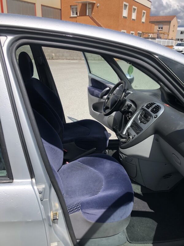 Citroen Xsara Picasso 2.0 Hdi Exclusive – Image 12