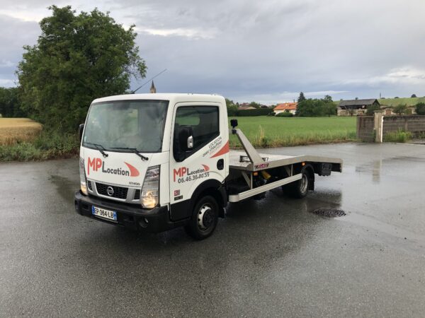 Dépanneuse Nissan NT400 – Image 2