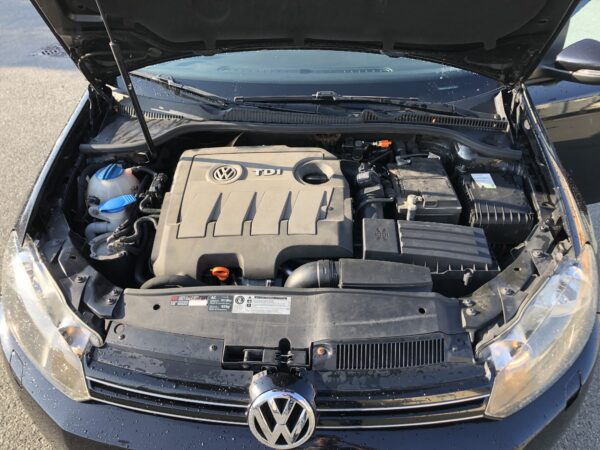 Volkswagen Golf VI 1.6 TDI 105 – Image 16