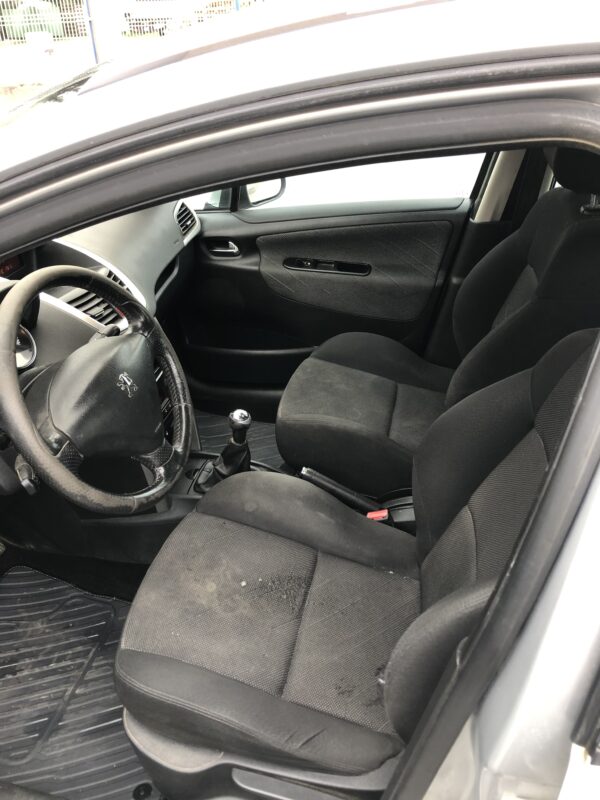 Peugeot 207 1.6 hdi 110cv – Image 9