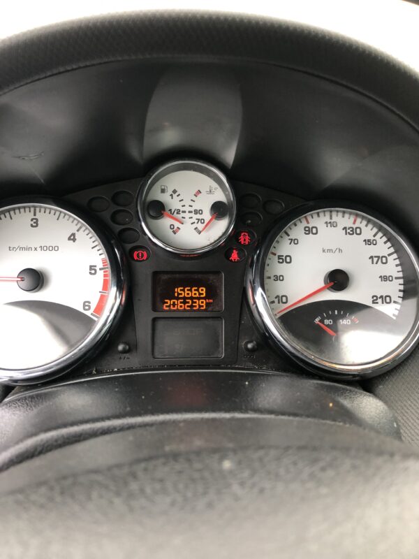Peugeot 207 1.6 hdi 110cv – Image 10