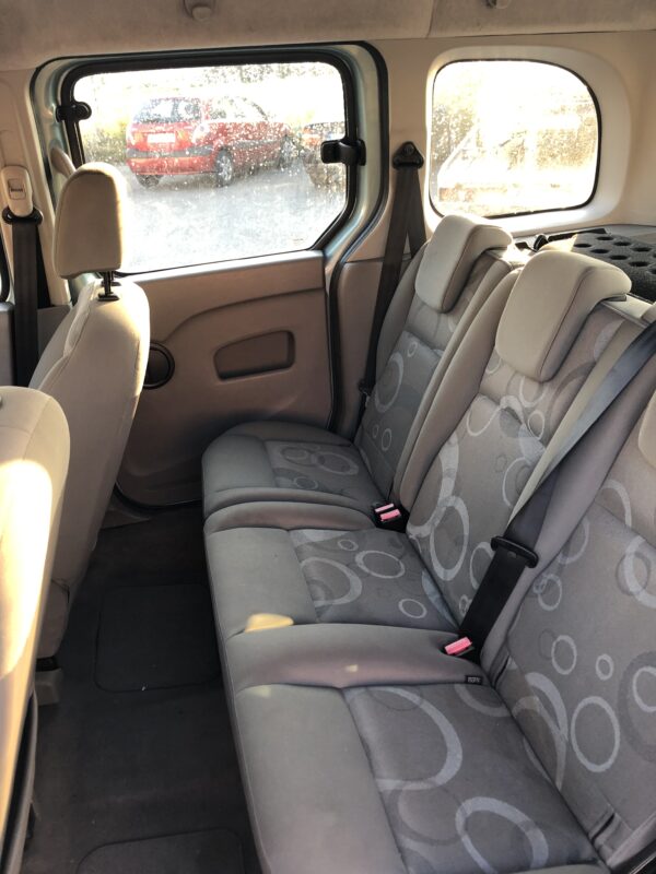 Renault Kangoo 1.5 dci Expression – Image 12