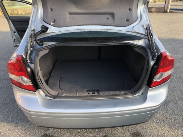 Volvo S40 2.0D 136cv – Image 18