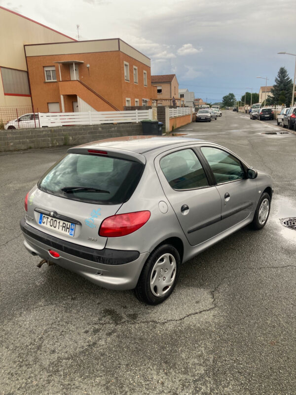 PEUGEOT 206 1.9D 70cv – Image 6