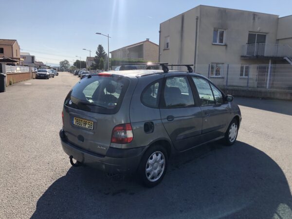 RENAULT SCENIC EVOLUTION 1.9 DTI – Image 4