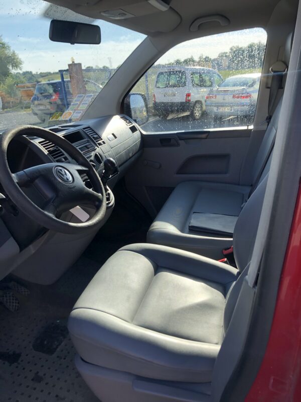 Volkswagen Transporteur T5 1.9 TDI – Image 7
