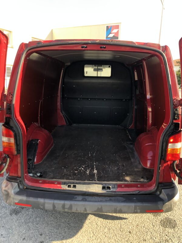Volkswagen Transporteur T5 1.9 TDI – Image 10