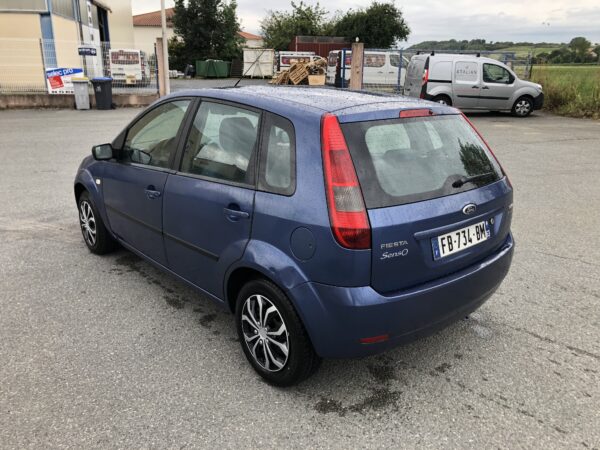 Ford Fiesta 1.4 TDCI – Image 9