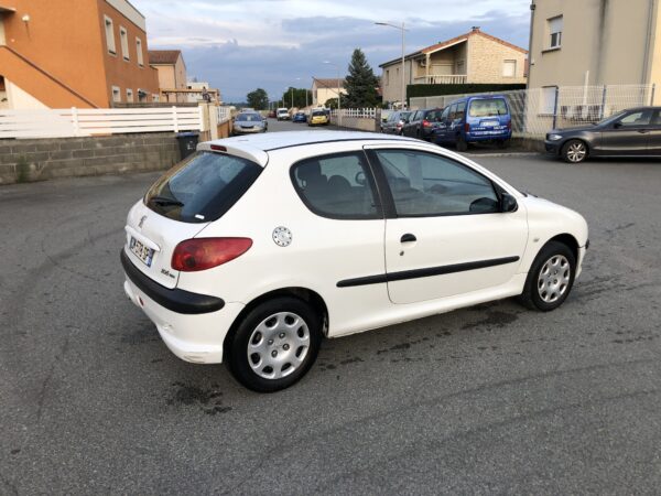 PEUGEOT 206 1.4 HDI 70ch – Image 4