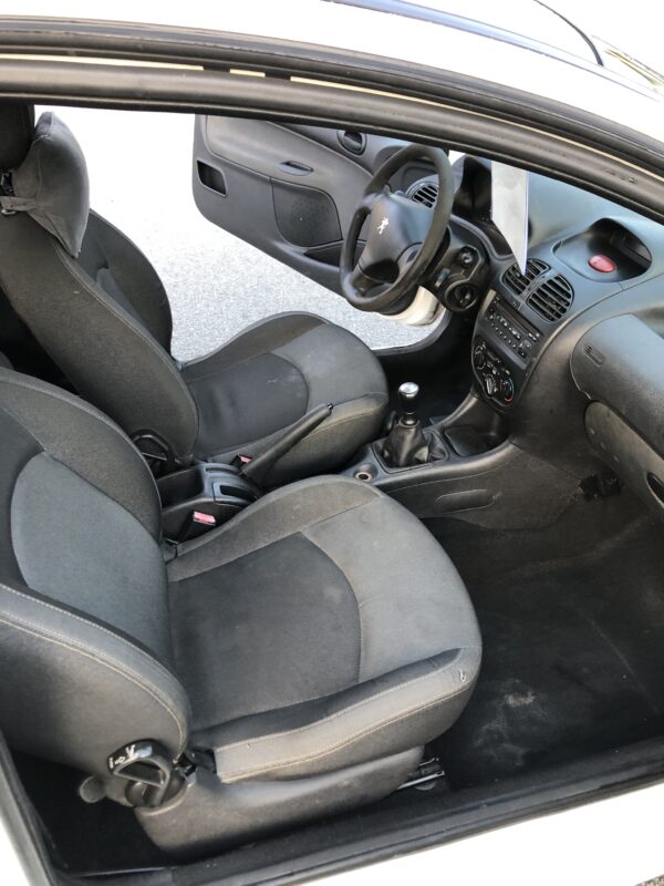 PEUGEOT 206 1.4 HDI 70ch – Image 12