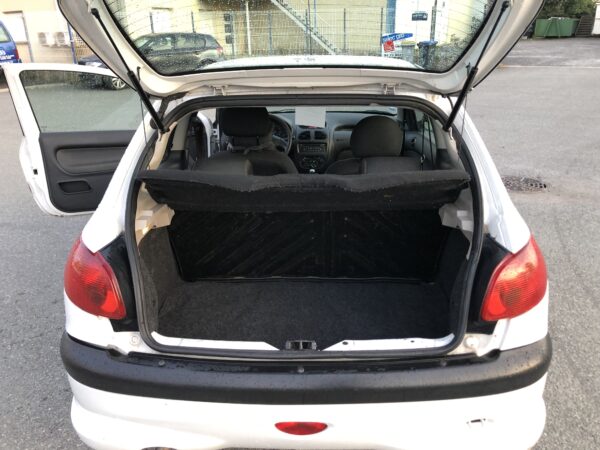 PEUGEOT 206 1.4 HDI 70ch – Image 8
